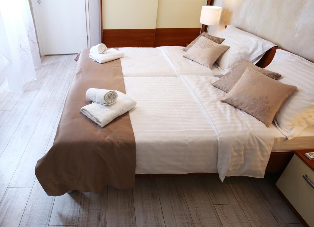 Luxury Lidija Rooms Split Luaran gambar